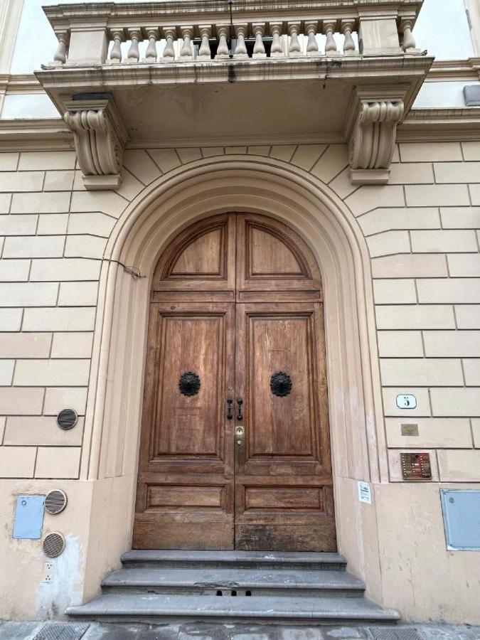 Luxury Apt In The Heart Of City Out Of Ztl Флоренция Экстерьер фото
